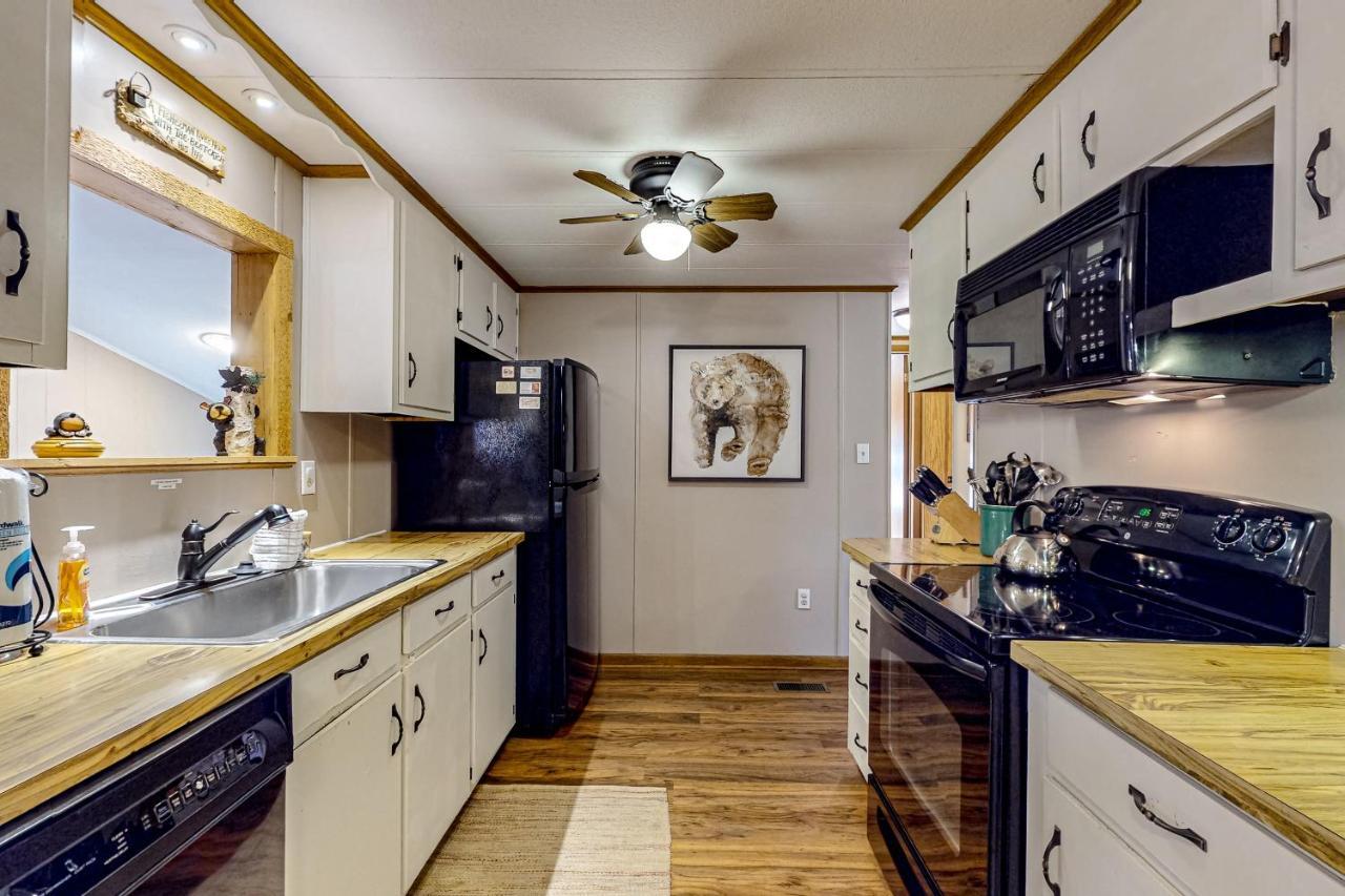 Pine Woods Cabin McHenry Extérieur photo