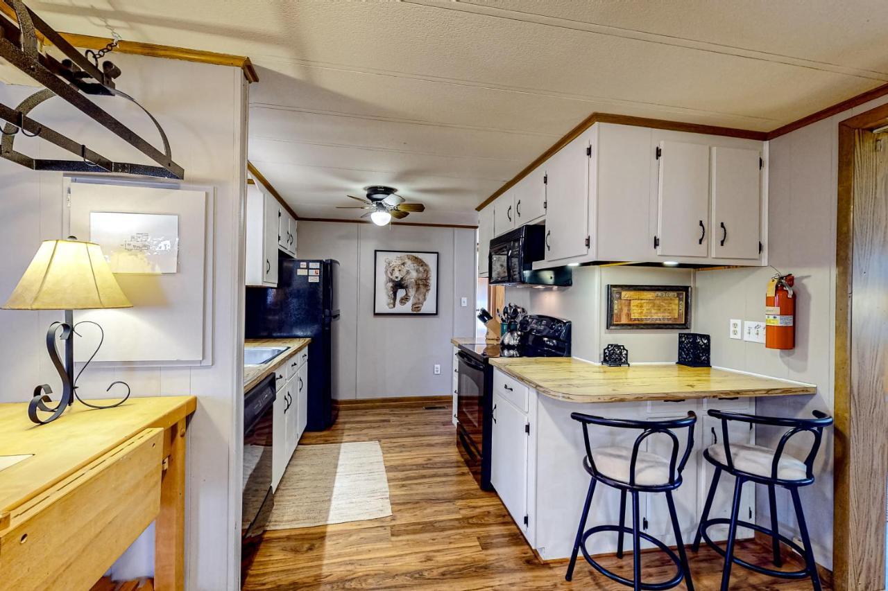 Pine Woods Cabin McHenry Extérieur photo